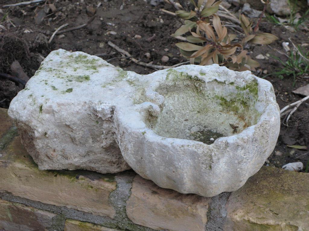 esempio di vaschetta in pietra