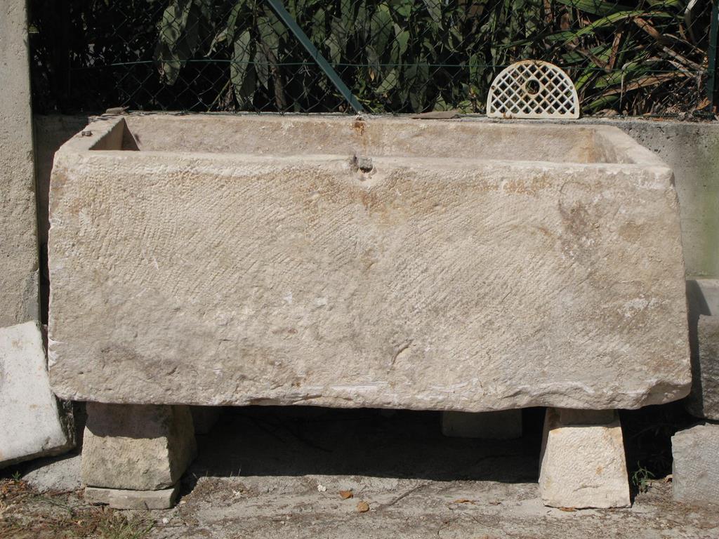 vasca in pietra